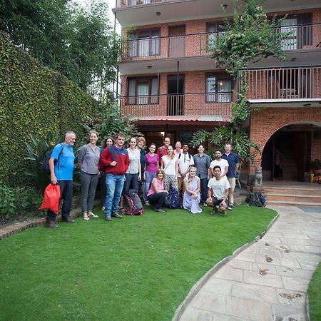 Maya Guest House Thimi Exteriör bild