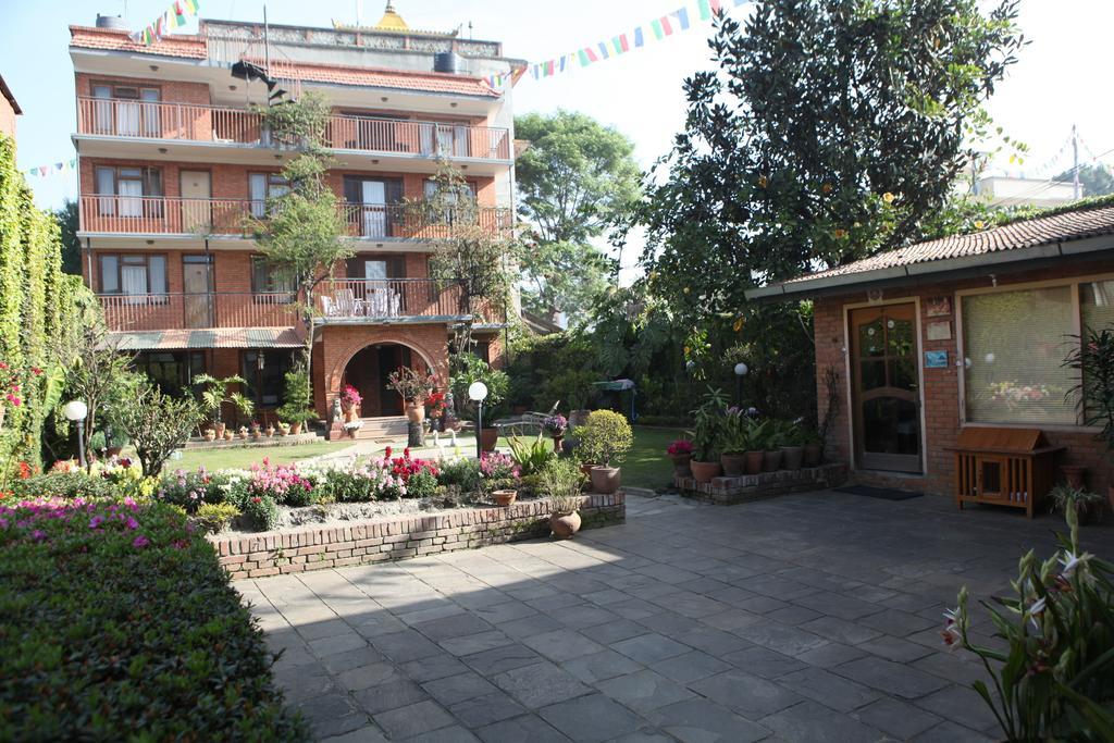 Maya Guest House Thimi Exteriör bild