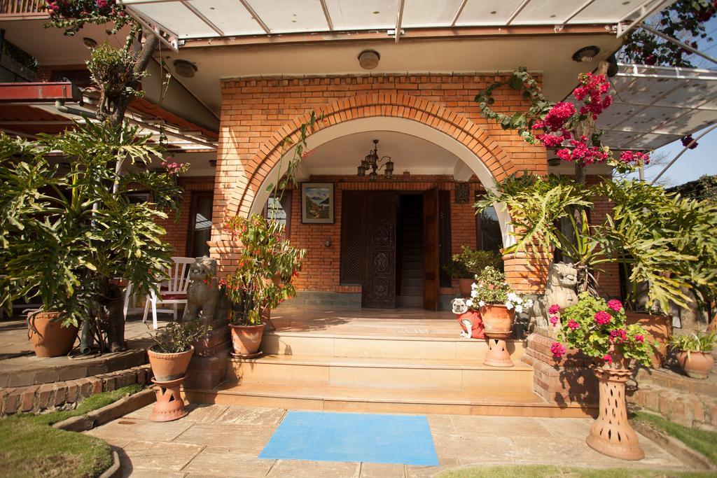 Maya Guest House Thimi Exteriör bild